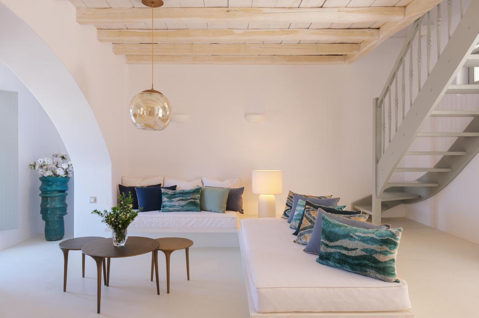 Odyssey Rock Milos Sunset Suites Plaka  Exterior photo