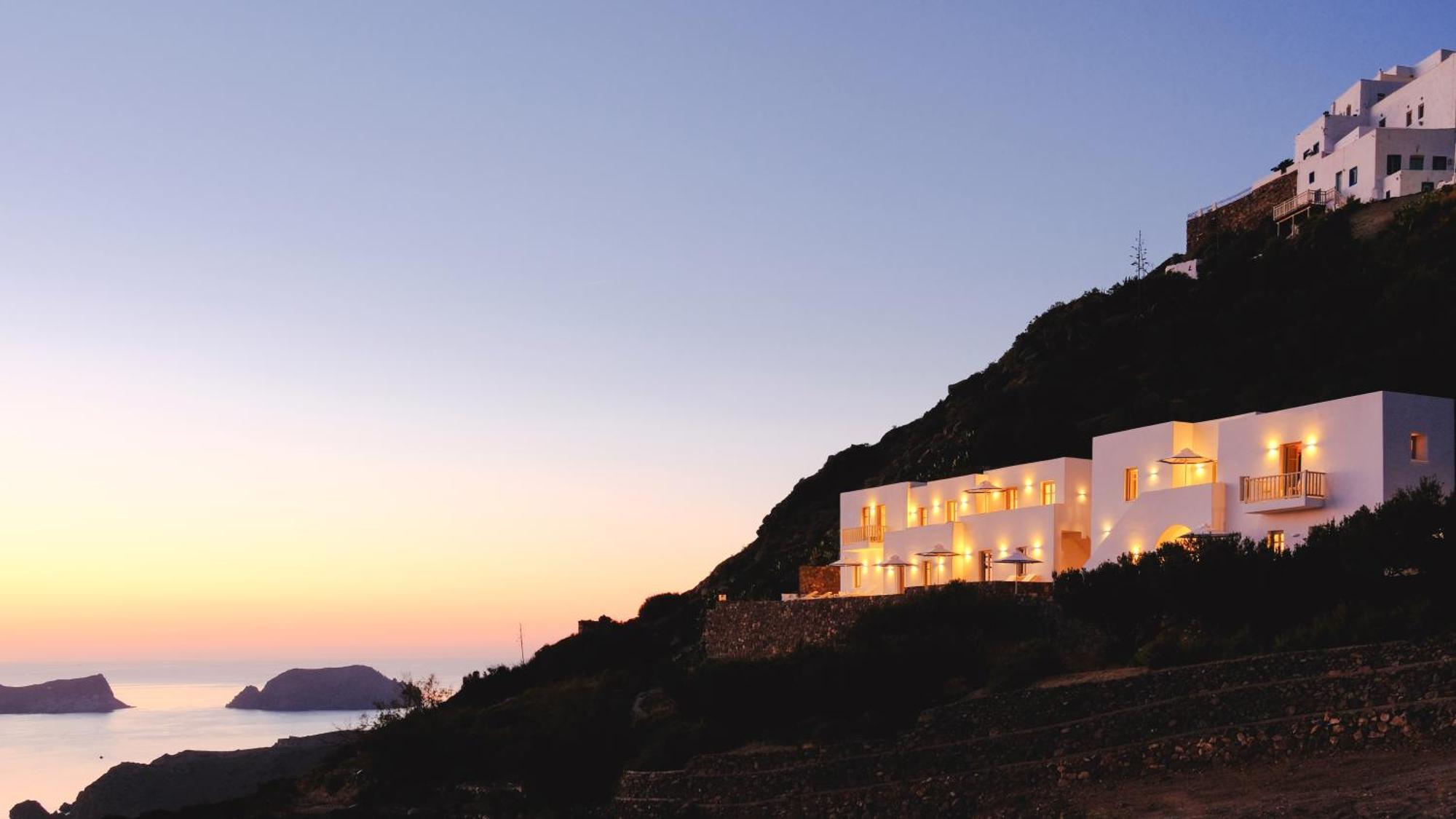 Odyssey Rock Milos Sunset Suites Plaka  Exterior photo